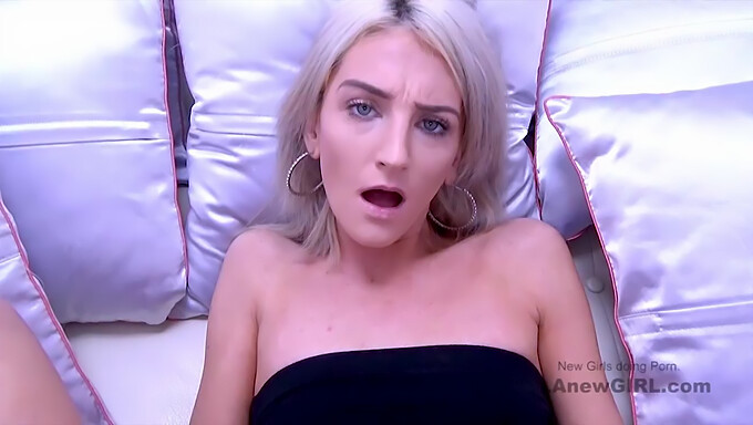 Blonde Bombshell Gives Oral And Receives Cumshot From Photographer