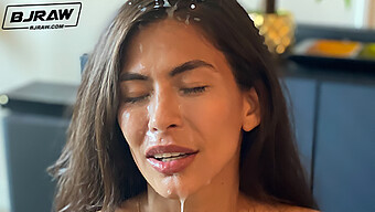 Kemahiran Deepthroat Heather Vahn Mengagumkan Romeo Mancini Dalam Video Porno Hd Ini.