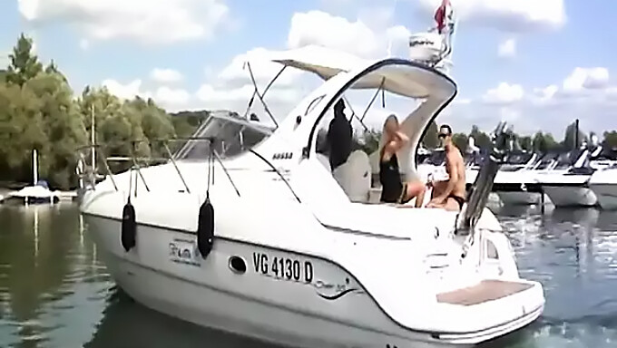 Cum On Pussy After Oral And Fucking On A Boat