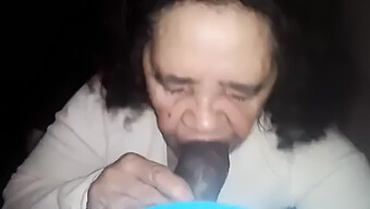 Nonna Senza Denti Gode Del Grosso Cazzo Nero In Un Video Amatoriale